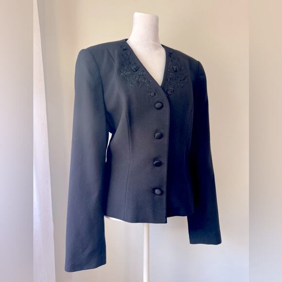 Vintage Y2K Laura Ashley Black Floral Embroidered Single Breasted Blazer - Picture 3 of 7